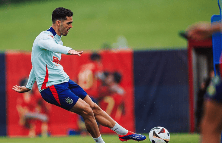 德转身价更新引争议：曼城新援身价暴涨，哈兰德稳居榜首，梅里诺被低估？