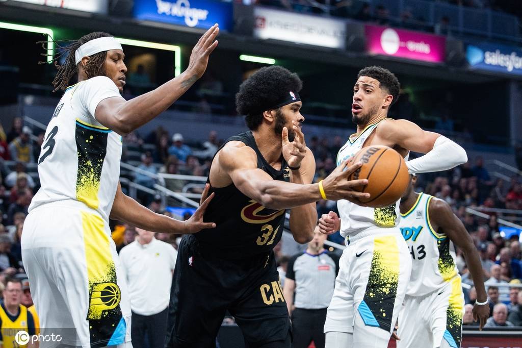 哈里伯顿准三双杰罗姆24分 步行者险胜残阵骑士