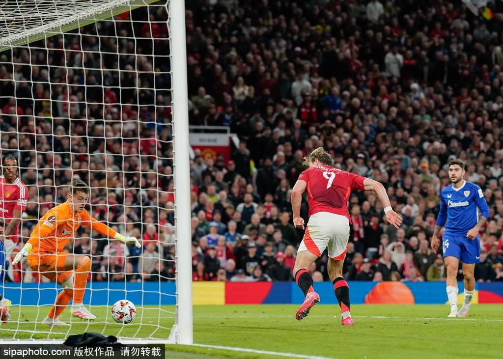 曼联3000万英镑转会计划获支持，霍伊伦德信心下滑